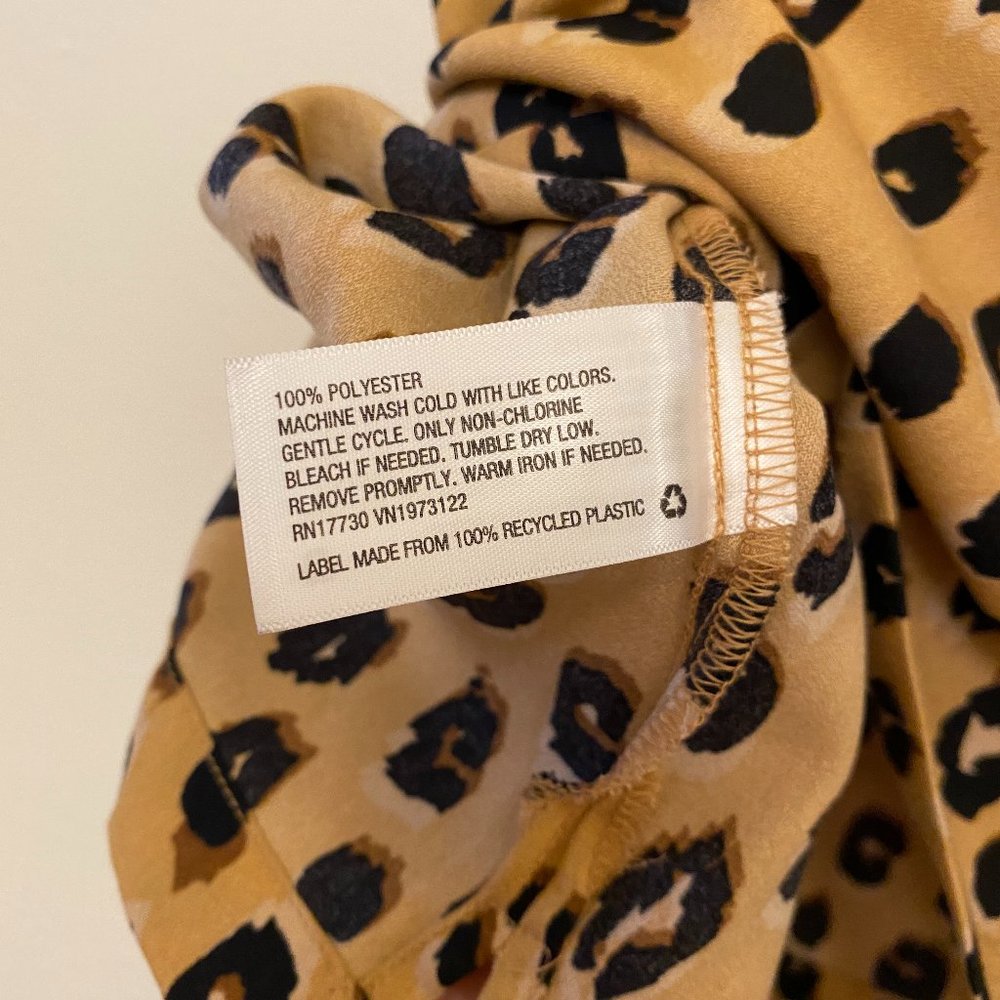 Breezy Casual Leopard Print Top - Picture 4 of 5